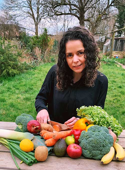 Patricia Estrada is a plant-based nutritionist and vegan chef